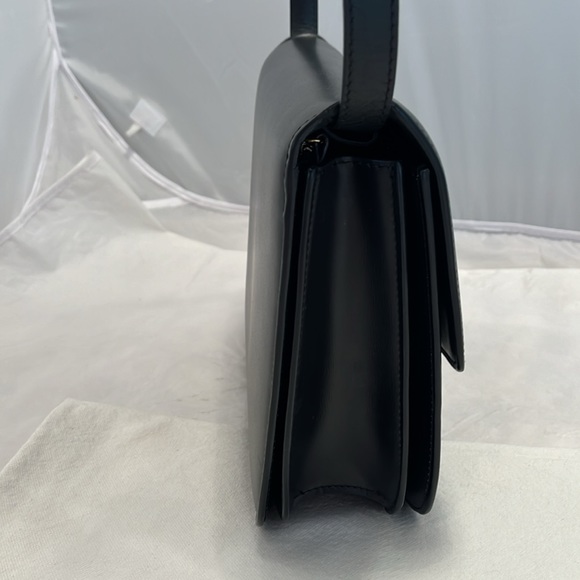 Celine Liege Calfskin Medium Classic Box Flap Shoulder Bag - Picture 4 of 15